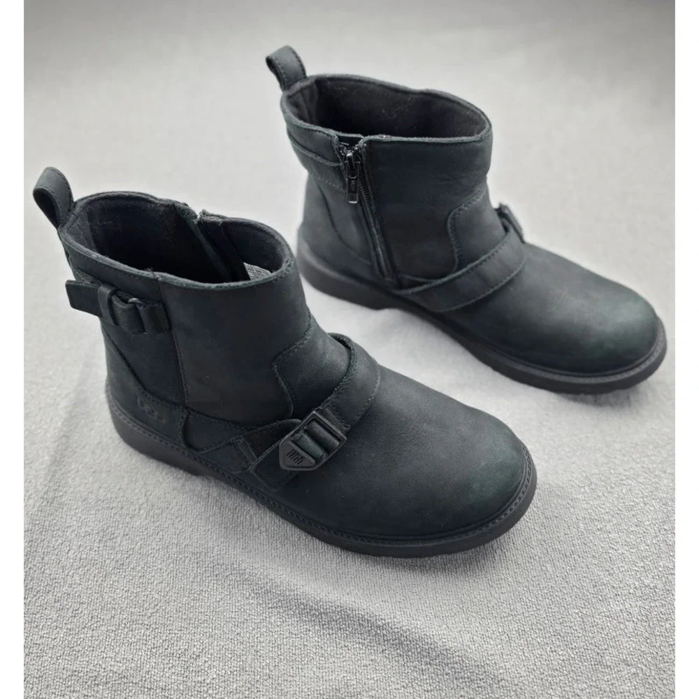 UGG Saoirse Black Leather Waterproof Moto Boots Buckle Details Women's‎ Size 6